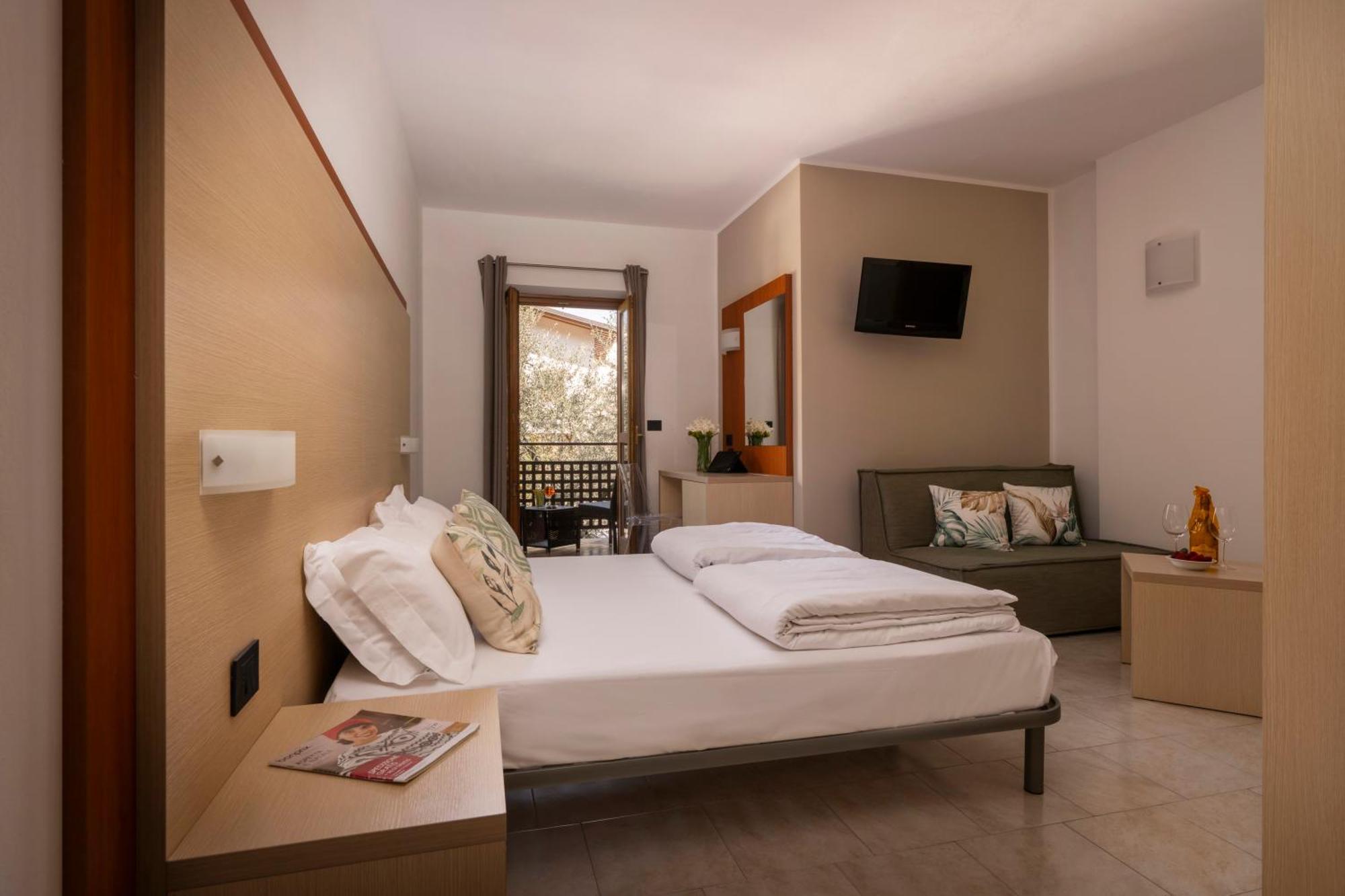 Hotel Coste 리몬네술가르다 외부 사진