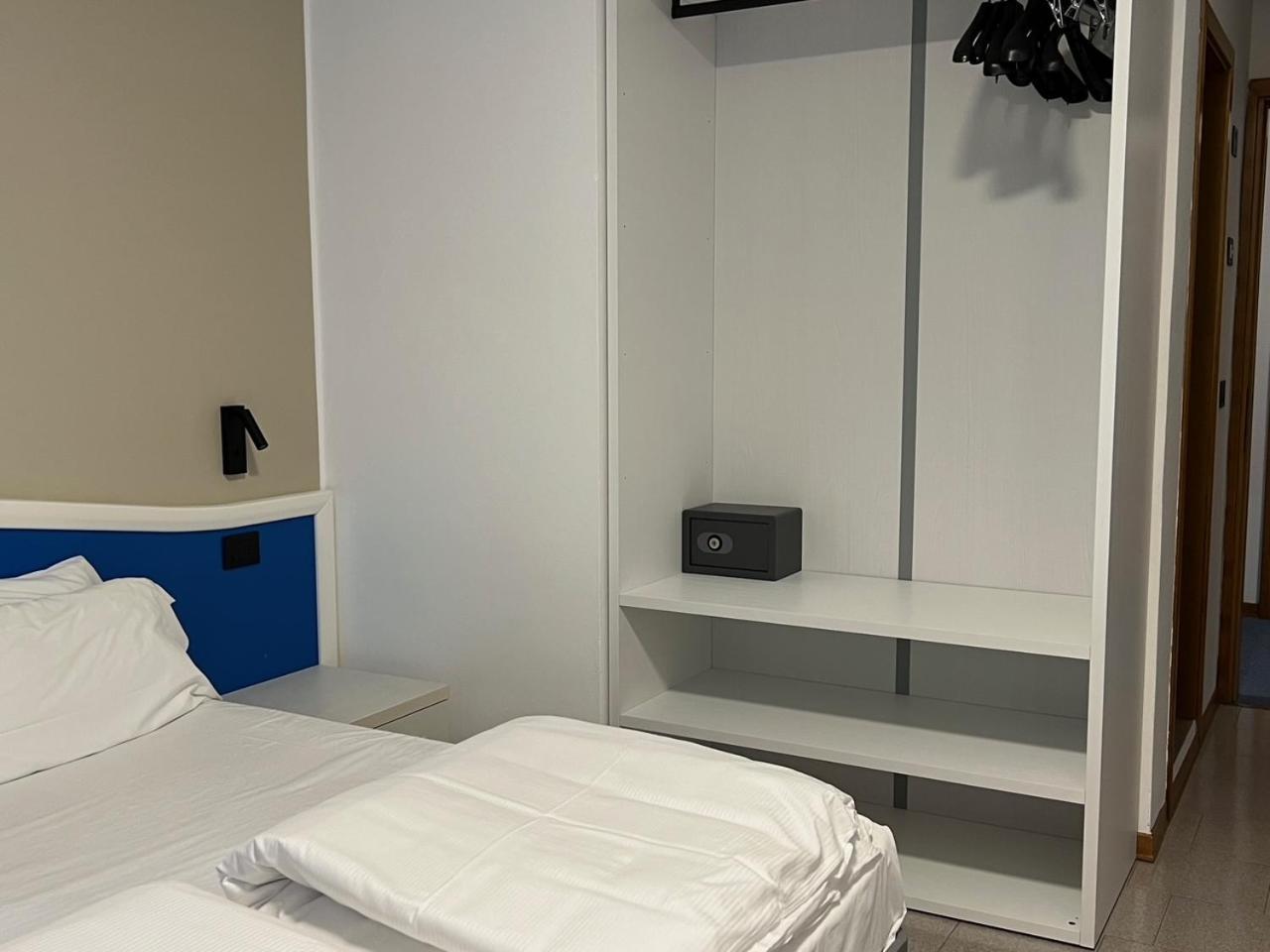 Hotel Coste 리몬네술가르다 외부 사진
