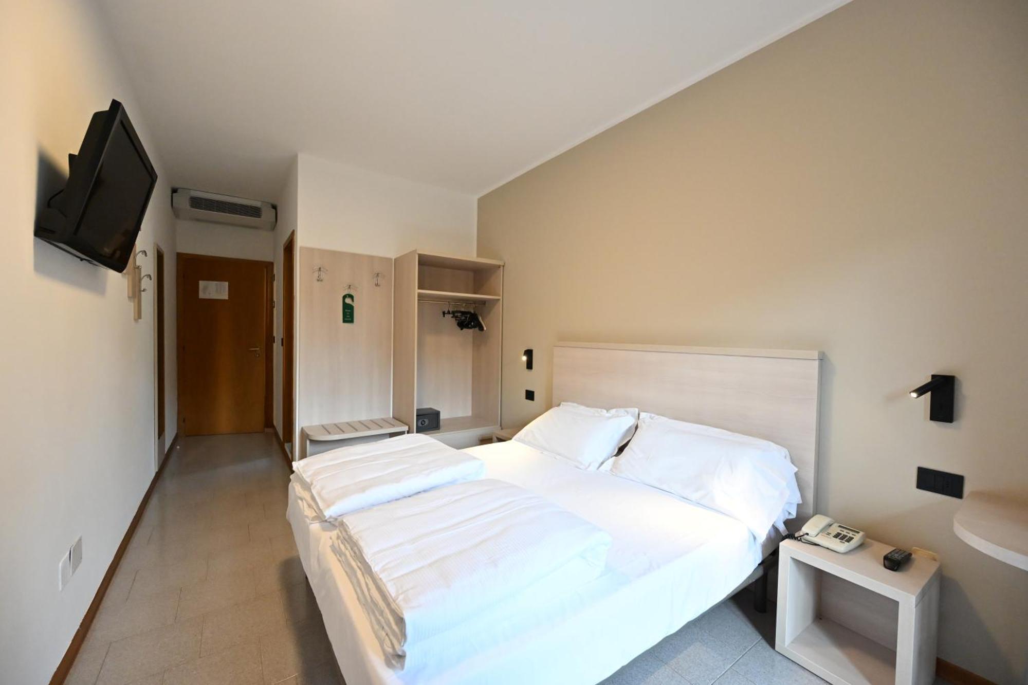 Hotel Coste 리몬네술가르다 외부 사진
